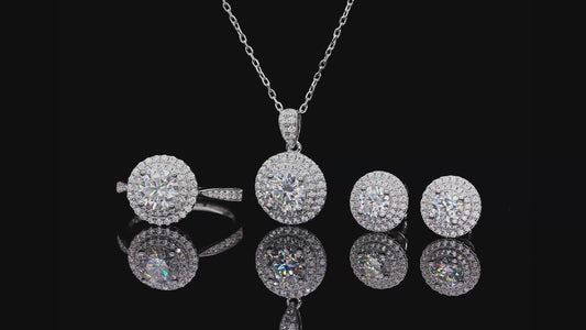 S925 plata con baño de platino, juego de colgante y pendientes de moissanita